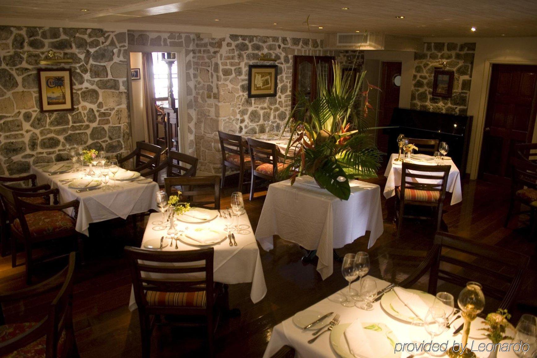 فندق Grenadine House كينغستاون المطعم الصورة